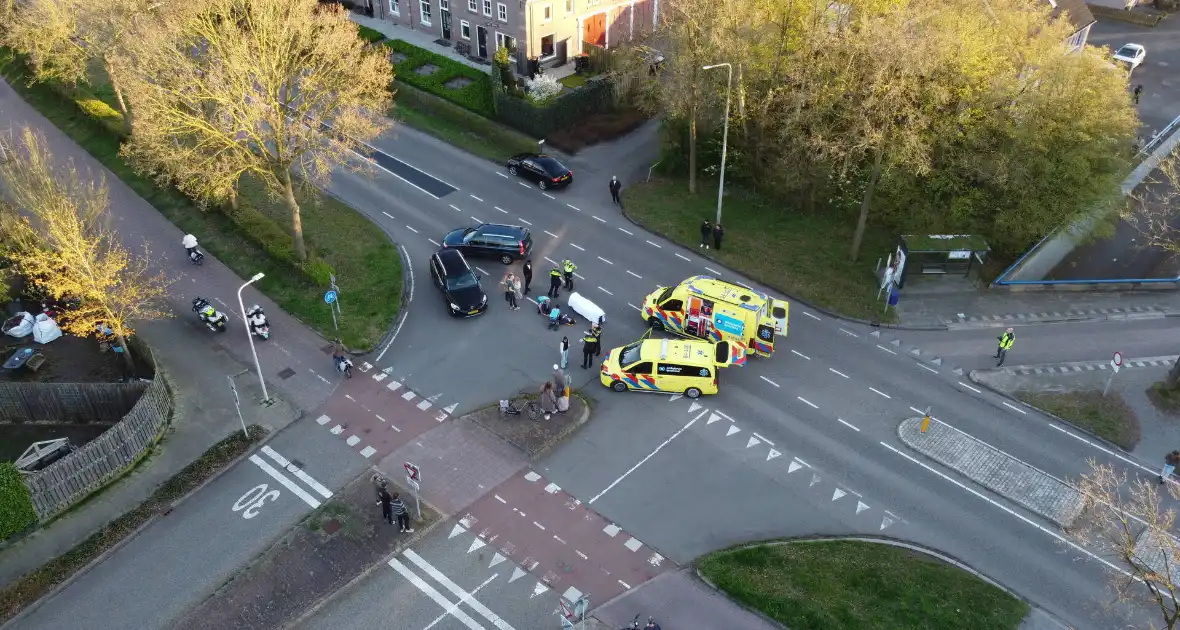Oudere fietser gewond bij aanrijding - Foto 2