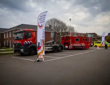 Grootschalige oefening met meerdere officieren en crisisteams