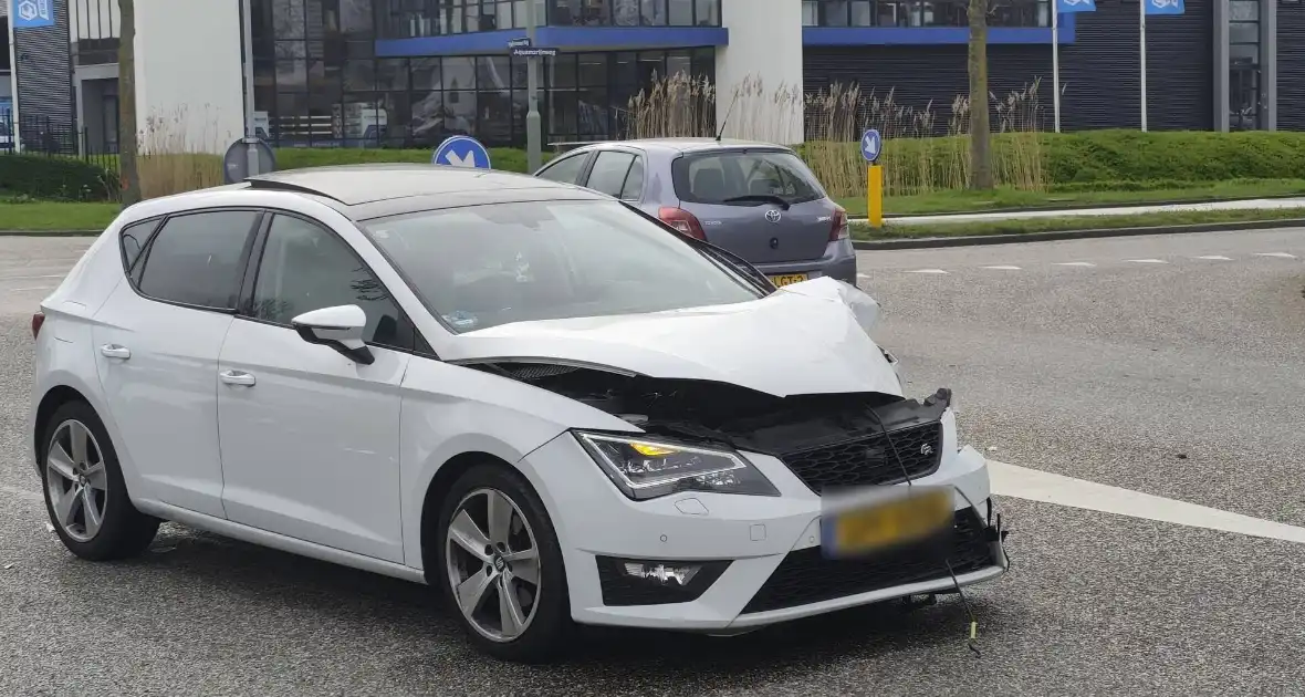 Ongeval tussen personenwagen en lijnbus - Foto 5