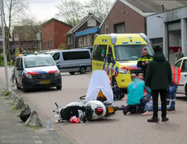 Fiets en scooter betrokken bij ernstig ongeval