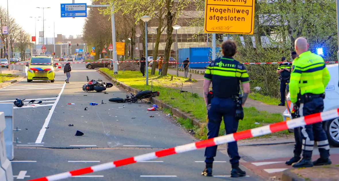 Zware aanrijding tussen motorfiets en fatbike - Foto 1