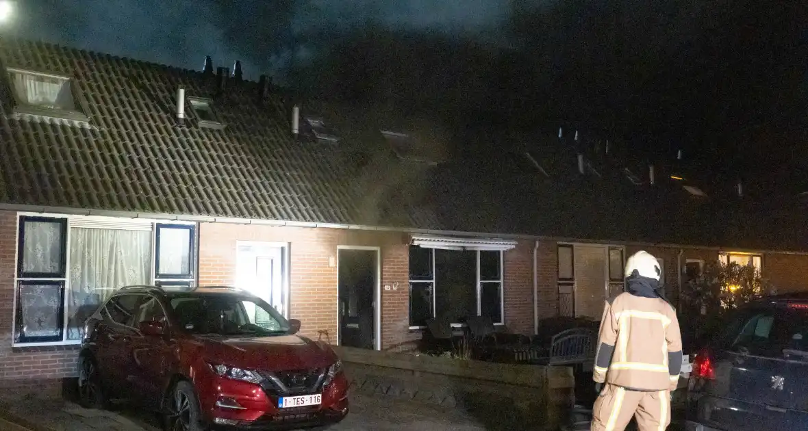 Flinke rookontwikkeling bij woningbrand Assen - Foto 1