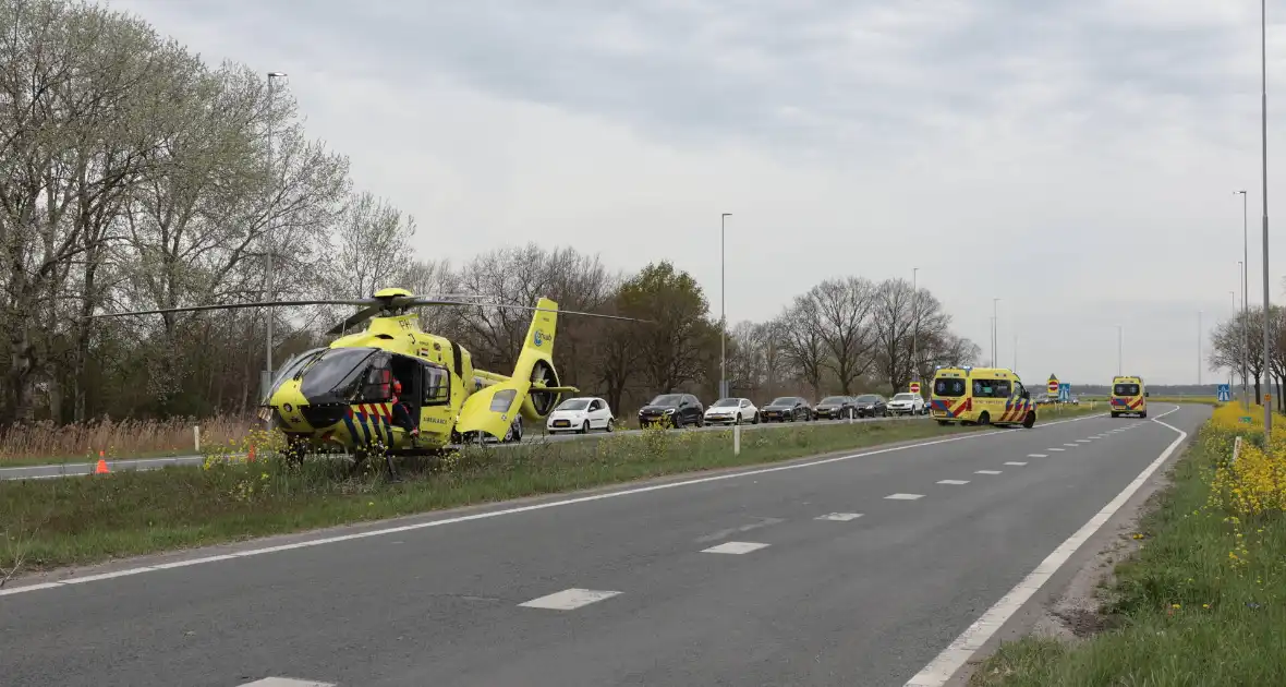 Medische noodsituatie leidt tot inzet traumahelikopter - Foto 5