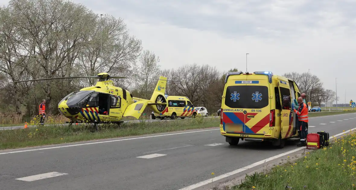 Medische noodsituatie leidt tot inzet traumahelikopter - Foto 6