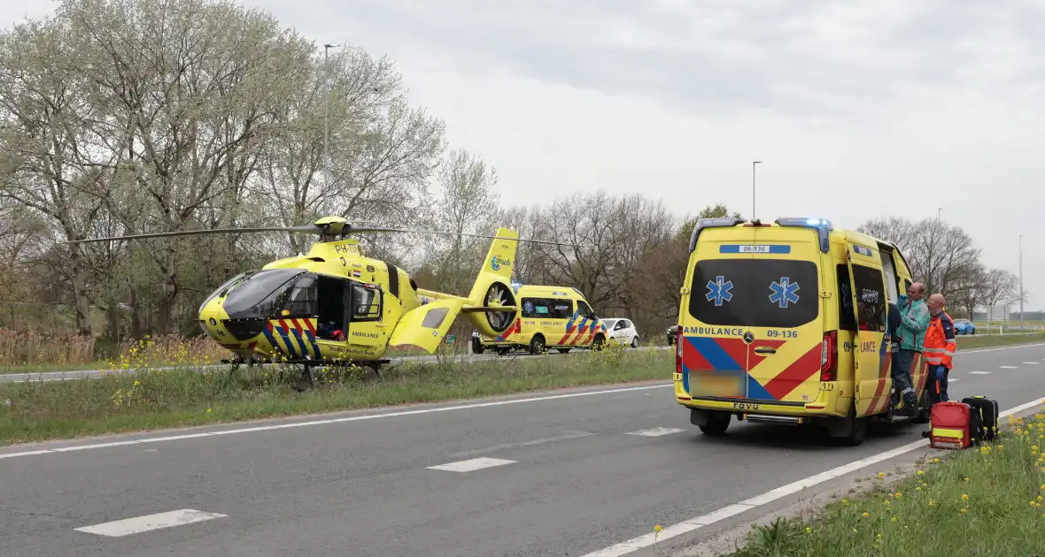 Medische noodsituatie leidt tot inzet traumahelikopter - Foto 7