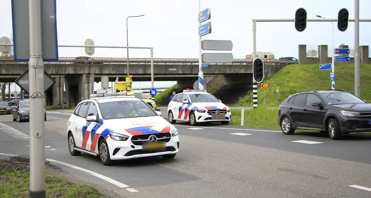 Ongeval met meerdere beschadigde voertuigen - Foto 10