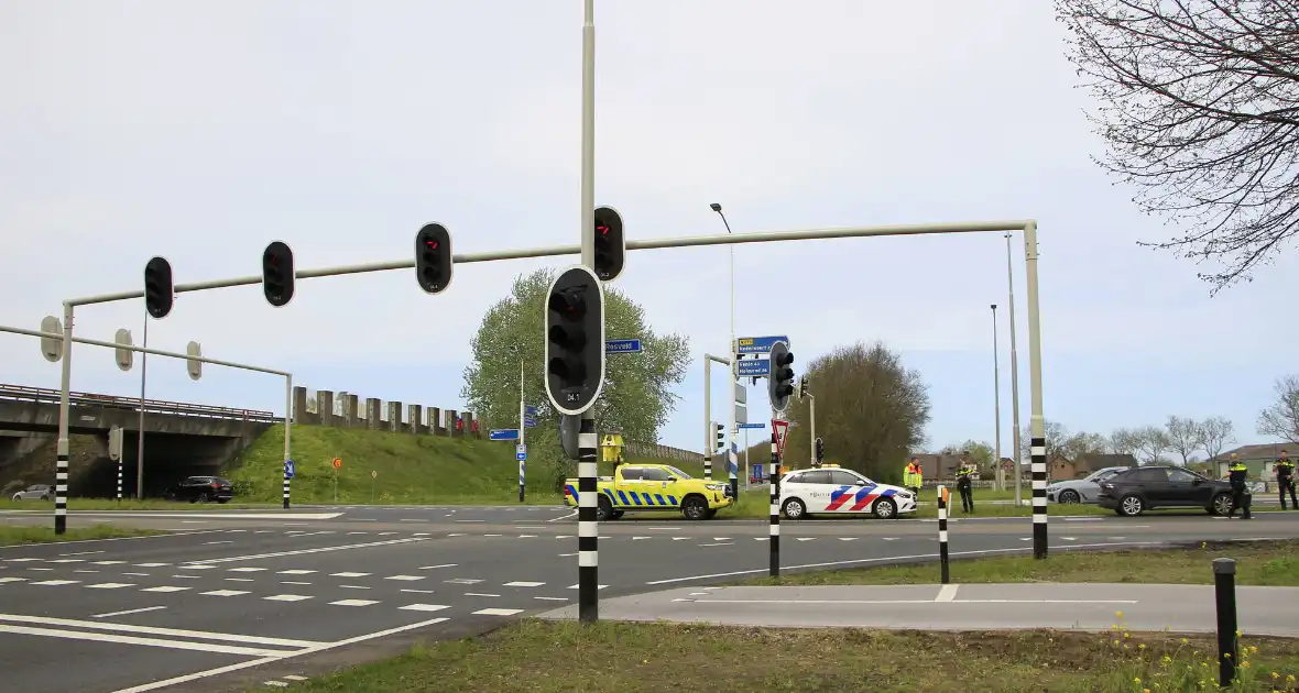 Ongeval met meerdere beschadigde voertuigen - Foto 9