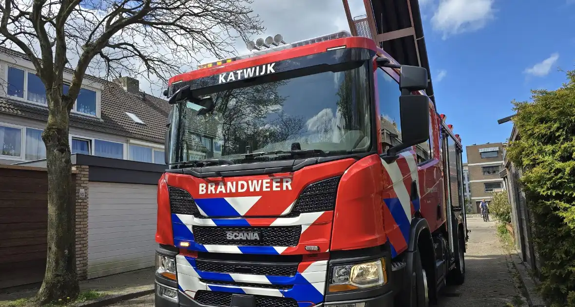 Brandweer blust kleine nabij schuur - Foto 2