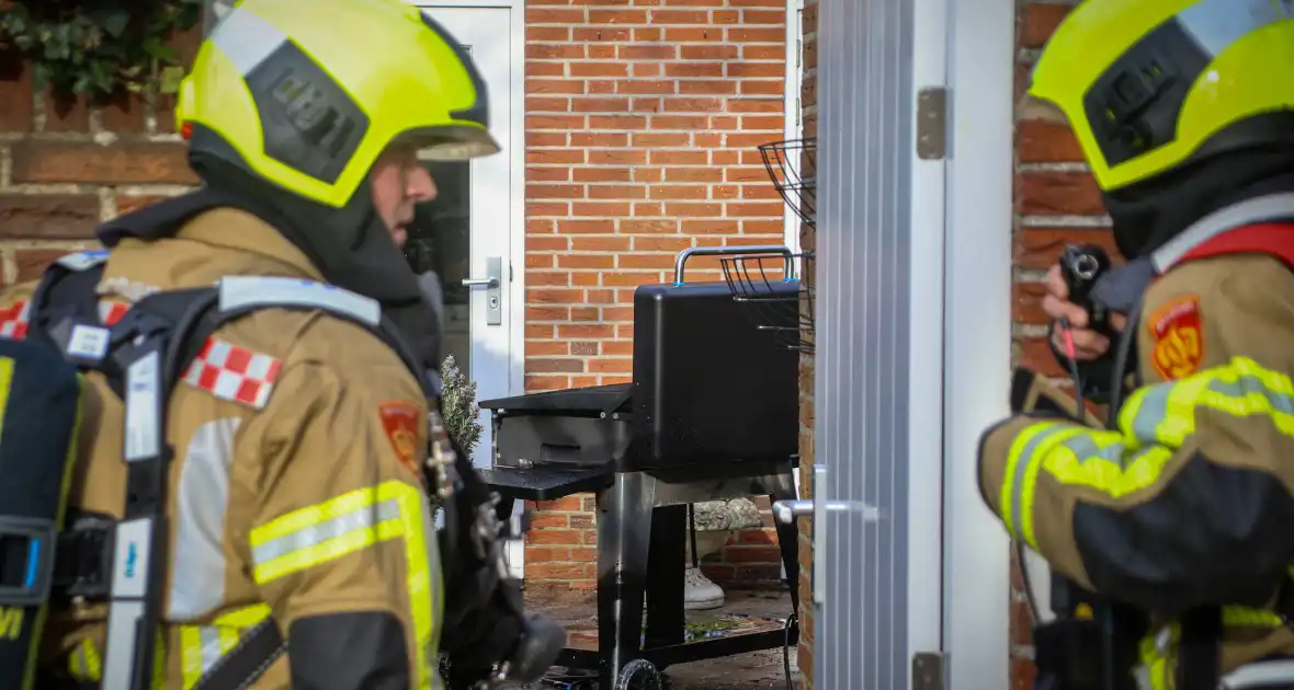 Brandweer ingezet na steekvlam in gas barbecue