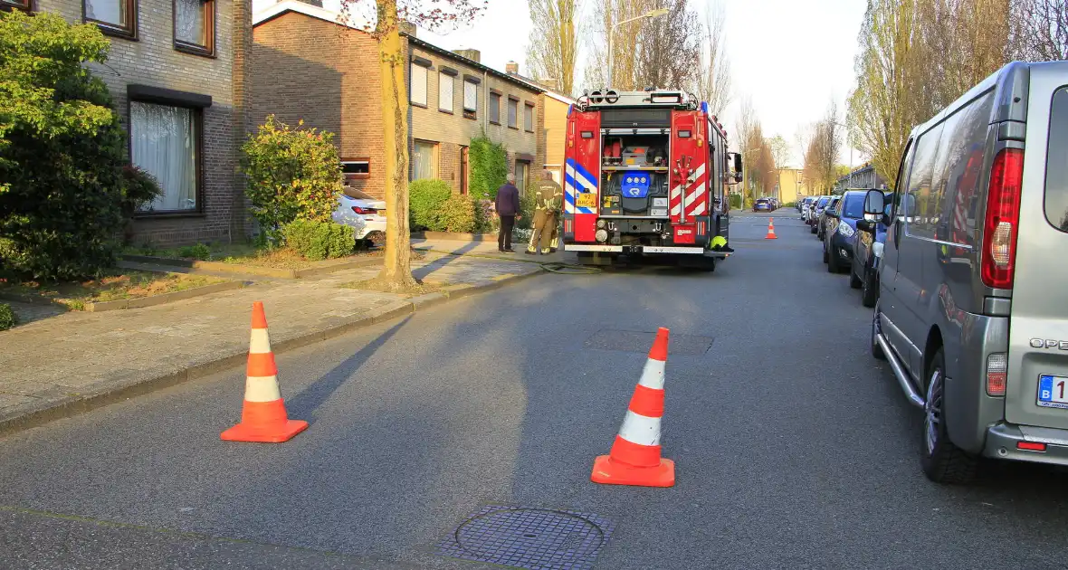Buitenbrand in Weert zorgt voor schade aan garage - Foto 13