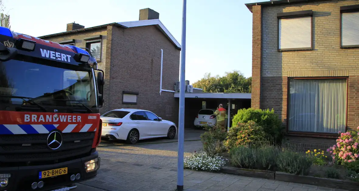 Buitenbrand in Weert zorgt voor schade aan garage - Foto 9