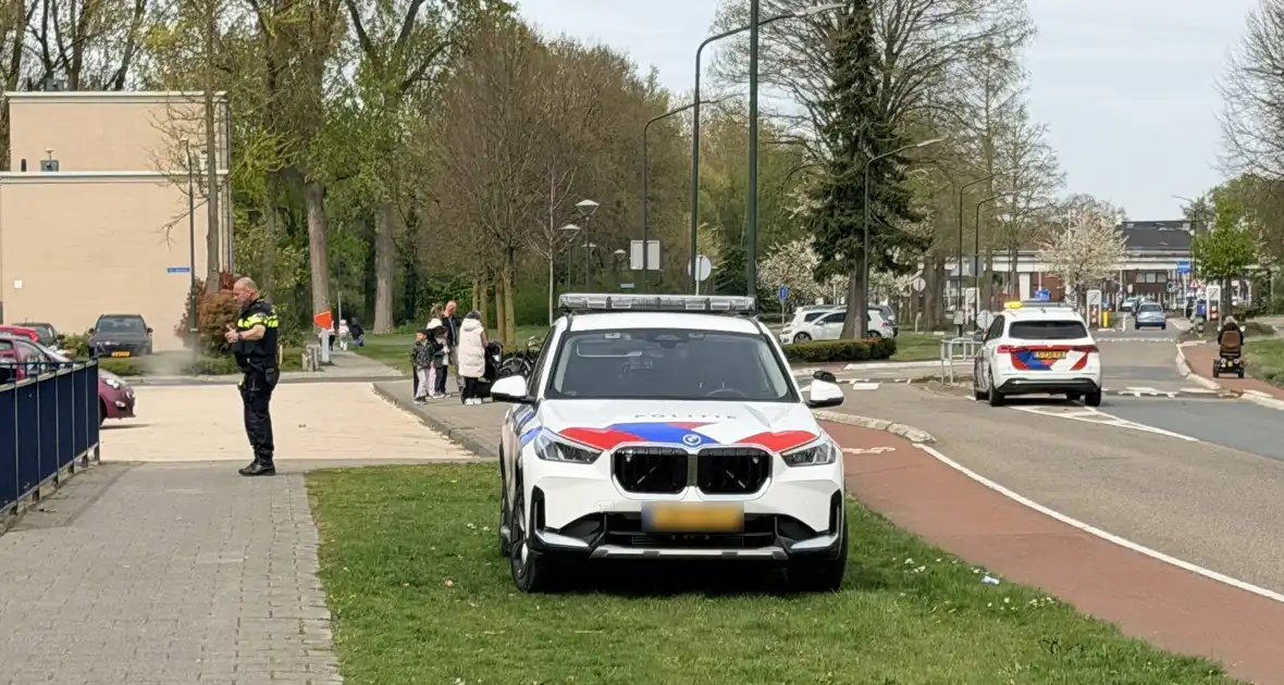 Fietsers komen met elkaar in botsing - Foto 1