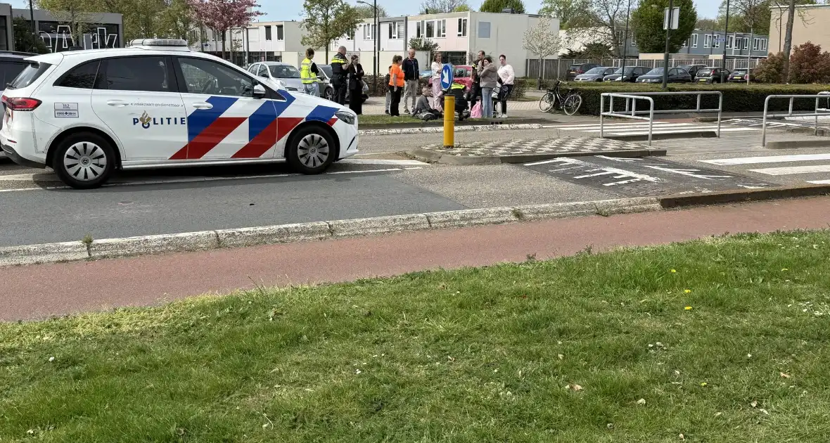 Fietsers komen met elkaar in botsing - Foto 2