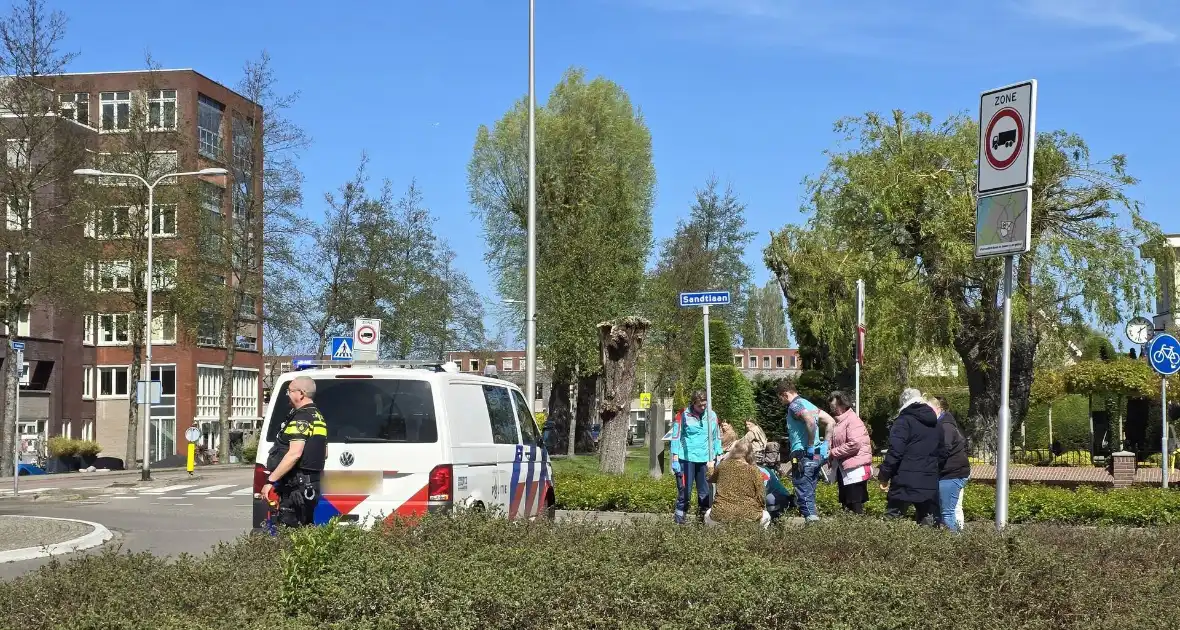 Ongeval tussen auto en motorscooter - Foto 13
