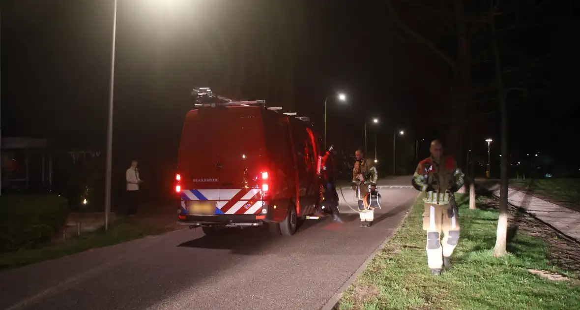 Duikers te water na aantreffen fiets langs waterkant - Foto 21