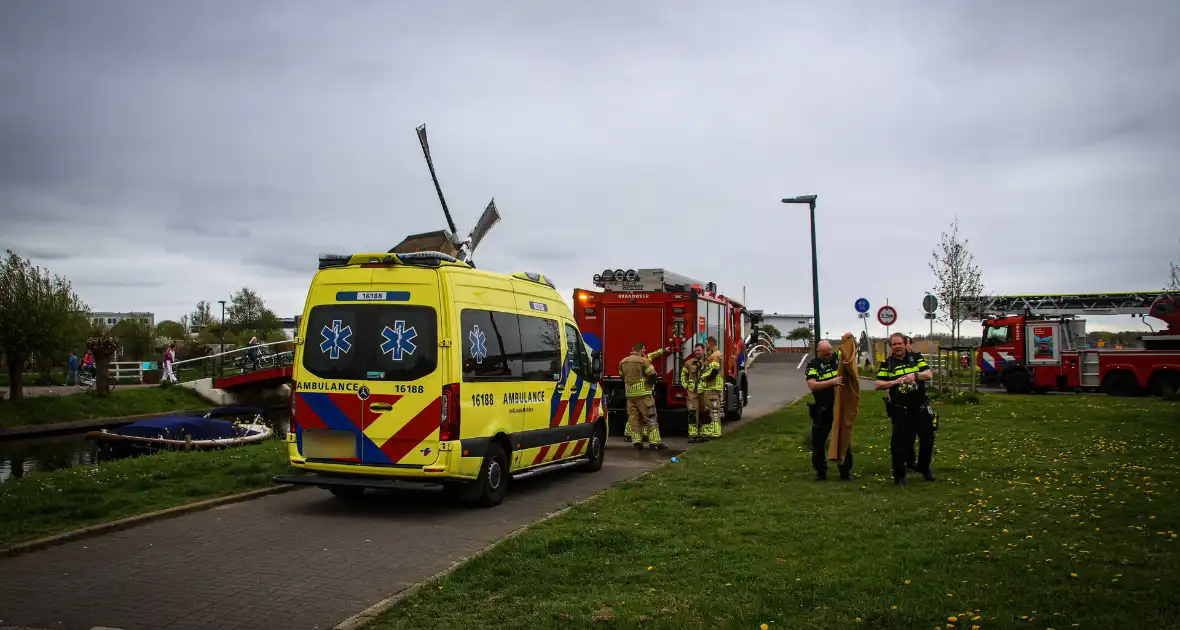 Te water geraakte scootmobiel door omstanders ontdekt - Foto 9