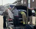 Kat in motorcompartiment, brandweer ingezet
