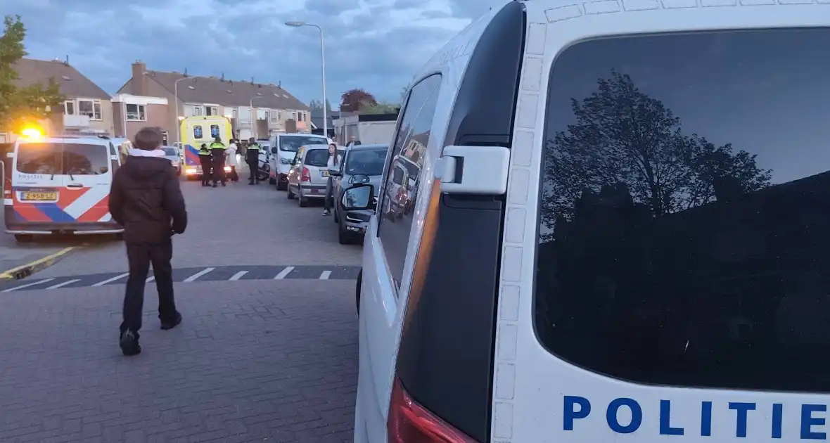 Dader op de vlucht na steekpartij - Foto 3