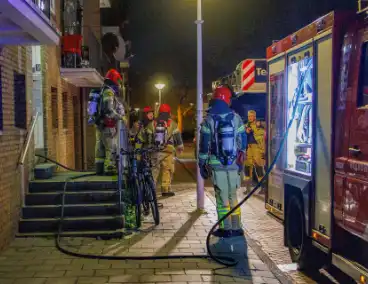 Branduitbraak in woning zonder gewonden
