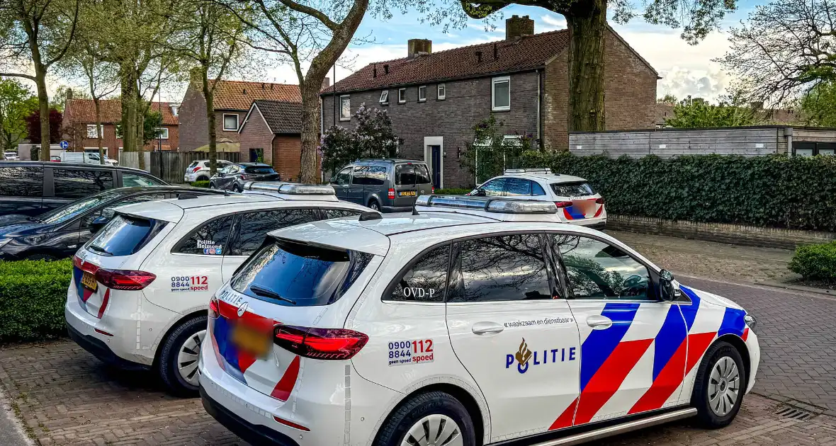 Slachtoffer vlucht woning in en wordt mishandeld