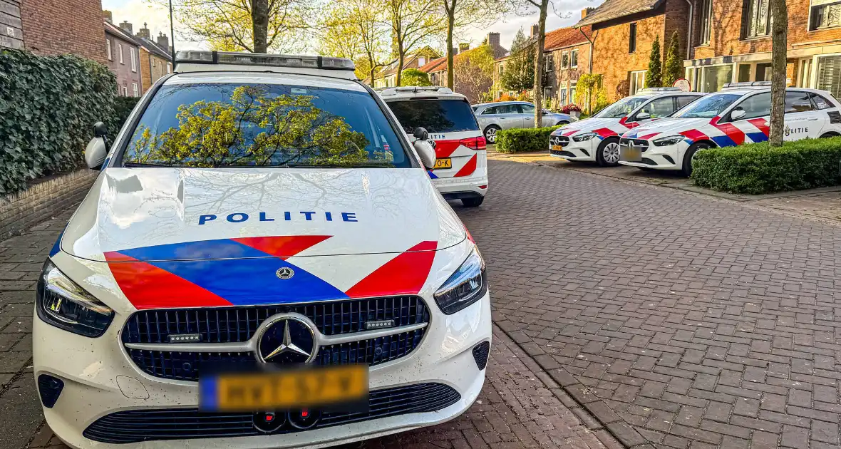 Slachtoffer vlucht woning in en wordt mishandeld - Foto 3