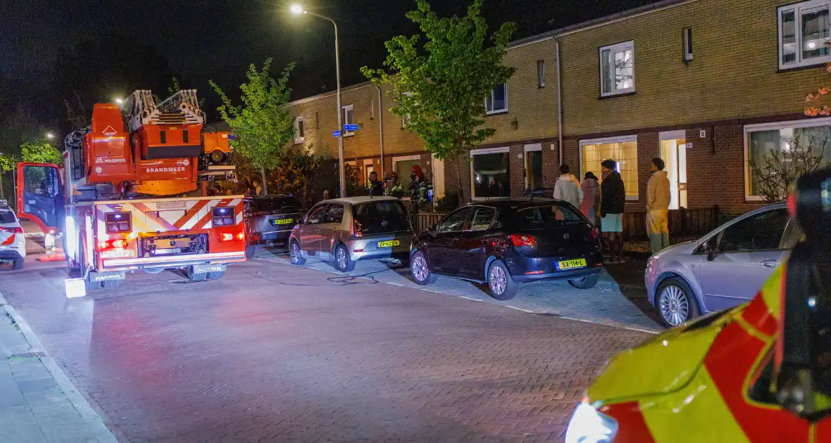 Woningbrand snel onder controle na middelbrand