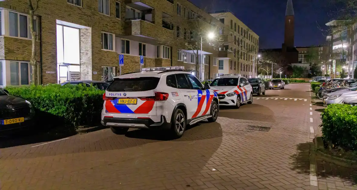 Explosief zorgt voor brand bij woning