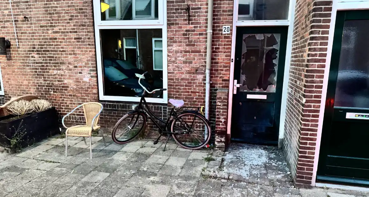 Explosie bij woning zorgt voor schrik in de omgeving - Foto 1