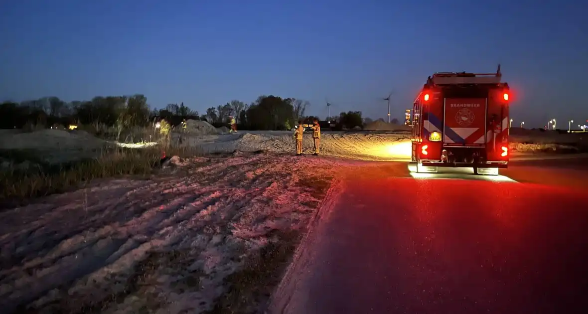 Buitenbrand geblust aan strand - Foto 4