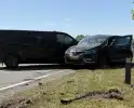 Botsing tussen auto en bus zonder gewonden
