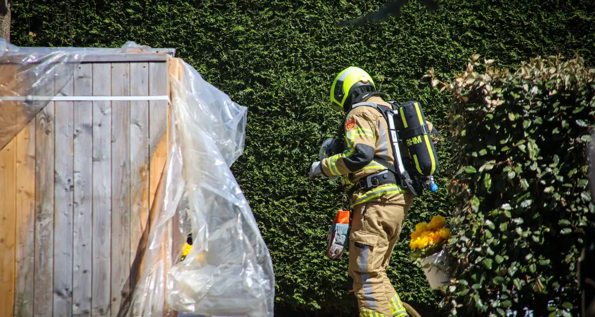 Kozijn vat vlam tijdens werkzaamheden - Foto 3