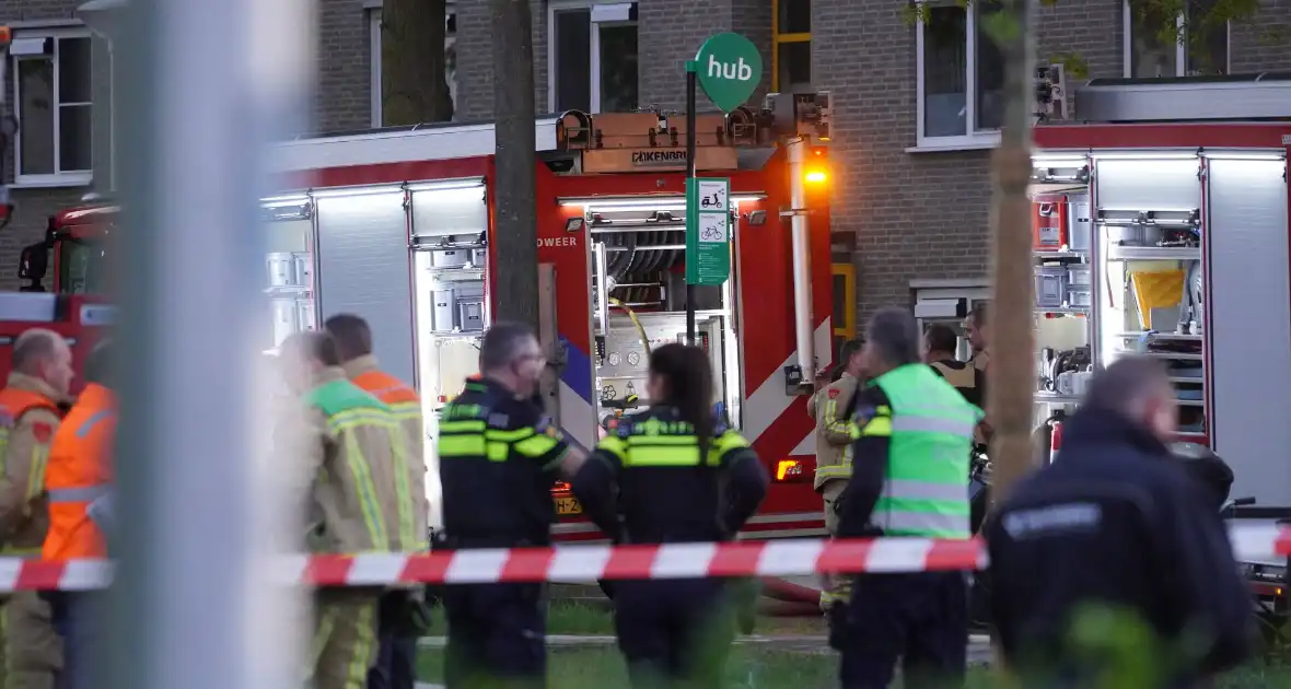 Brand in flatwoning veroorzaakt schade