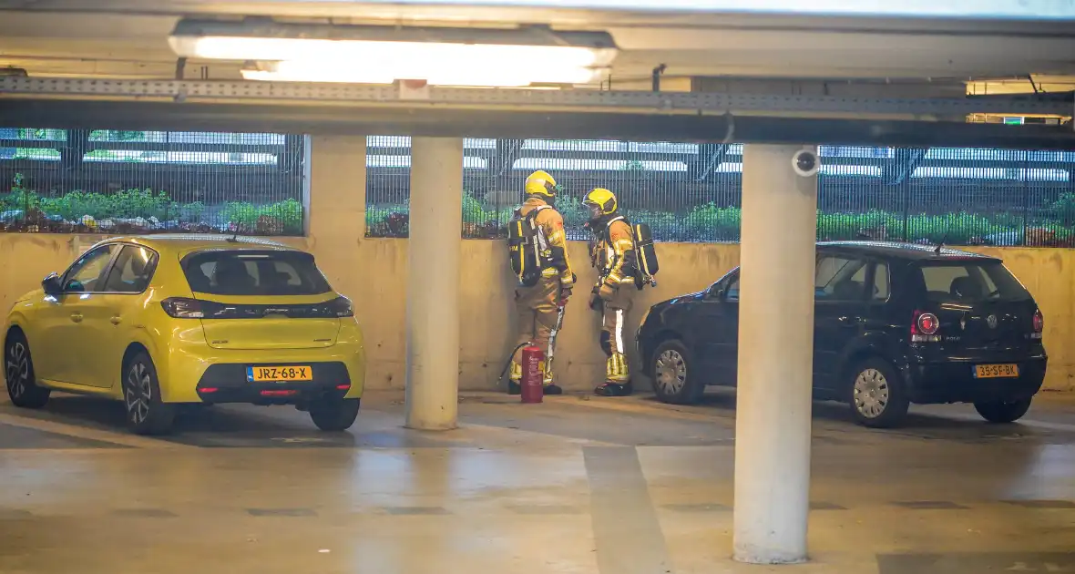 Brandweer voorkomt uitbreiding van gebouwbrand - Foto 1