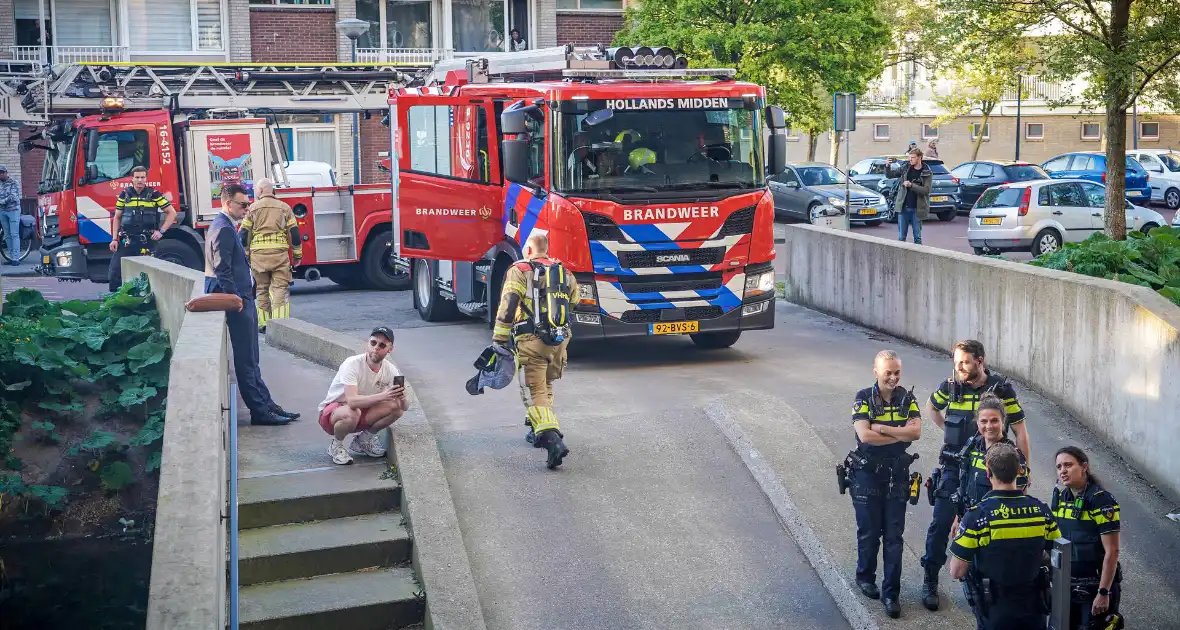 Brandweer voorkomt uitbreiding van gebouwbrand - Foto 9