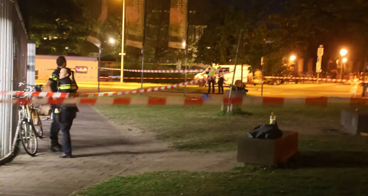 Politie houdt persoon aan na steekpartij