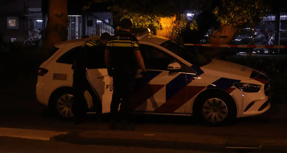 Politie houdt persoon aan na steekpartij - Foto 1