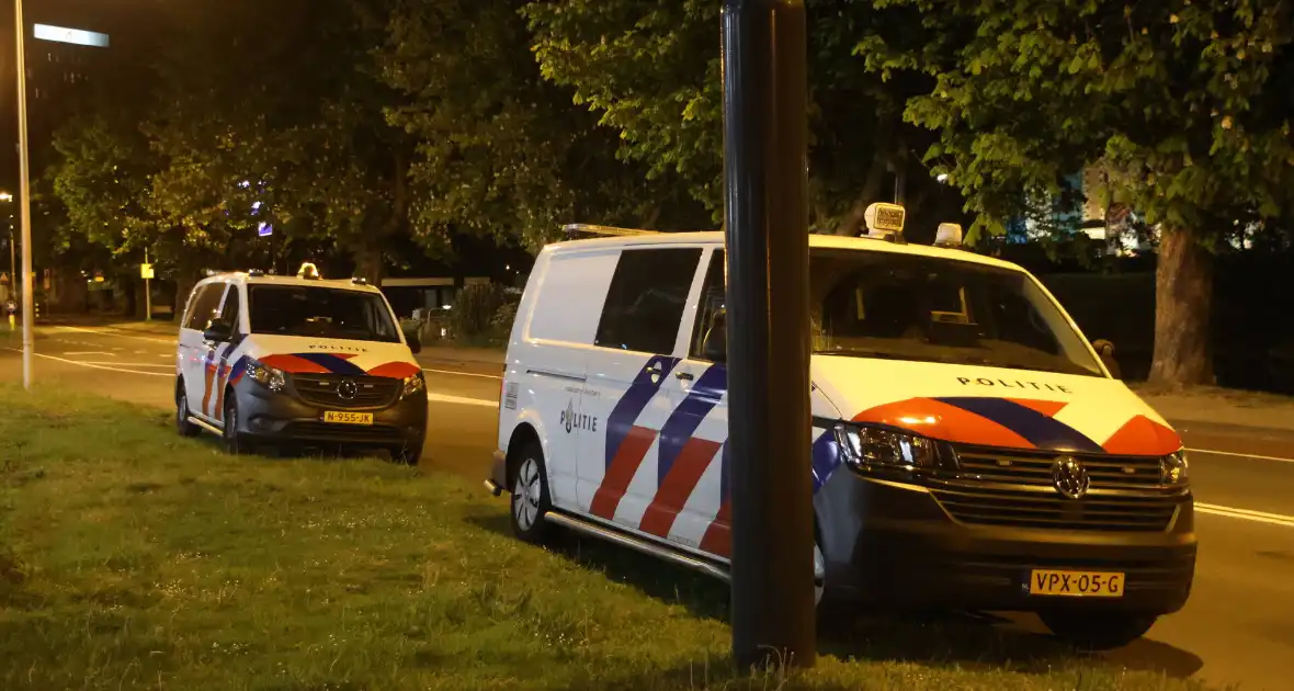 Politie houdt persoon aan na steekpartij - Foto 3