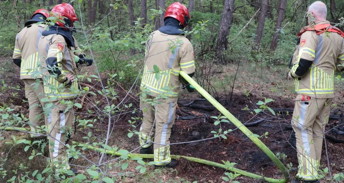 Beginnende bosbrand snel geblust - Foto 1