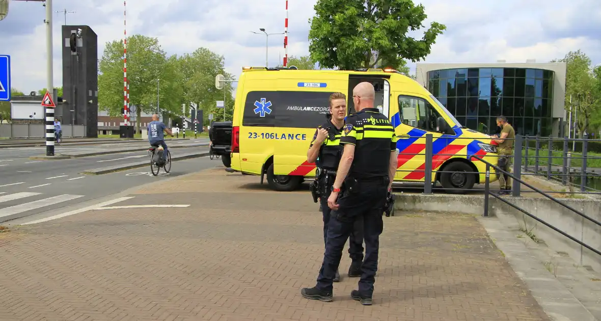 Voetganger aangereden door pick-up truck - Foto 1