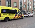 Scooterrijder komt ten val en zoekt zelf medische hulp