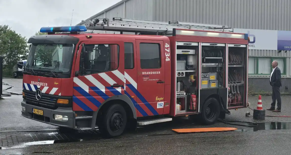 Brand ontdekt in houthandel - Foto 2