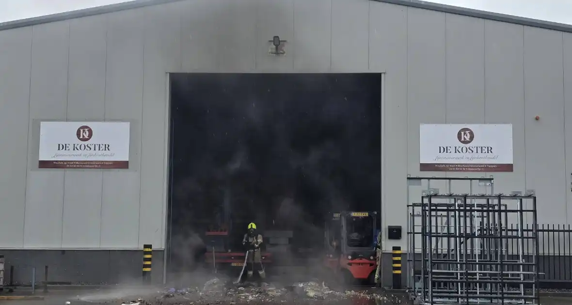 Brand ontdekt in houthandel - Foto 3