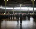 Nationale Dodenherdenking brengt stilte op luchthaven