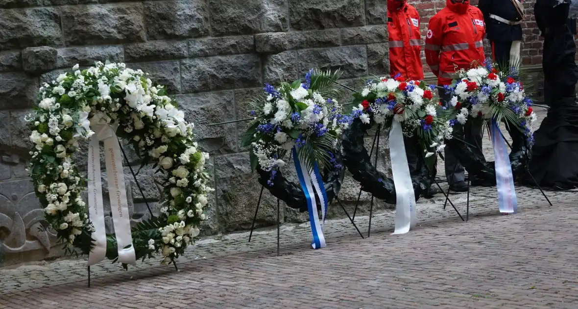Kranslegging bij Joods monument Sterrebos - Foto 25