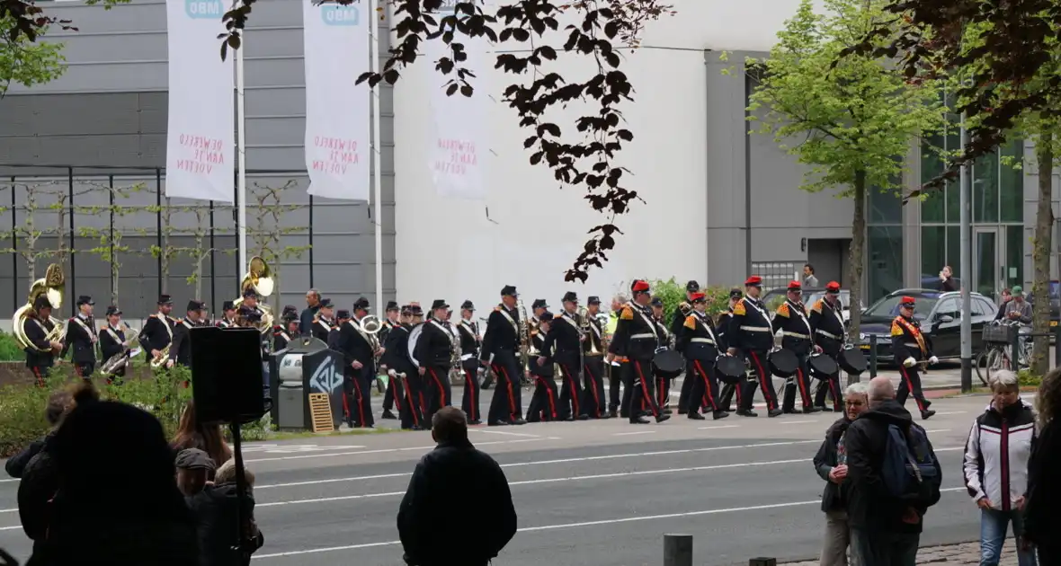 Kranslegging bij Joods monument Sterrebos - Foto 9