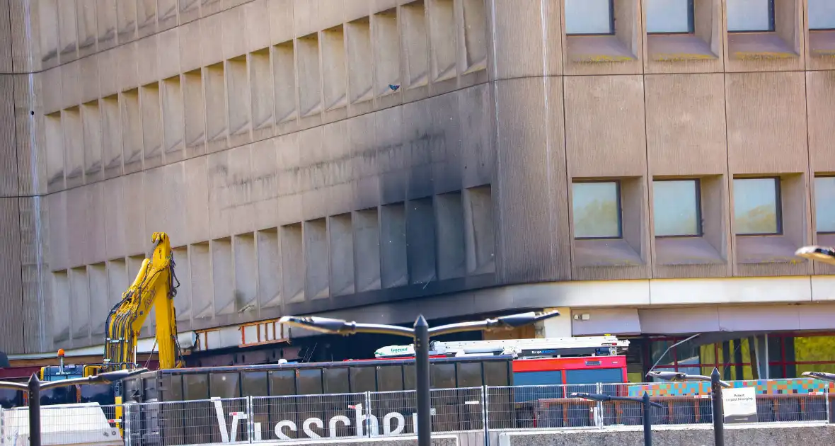 Brand in kantoorgebouw snel geblust - Foto 3