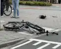 Auto rijdt fietser aan en vlucht