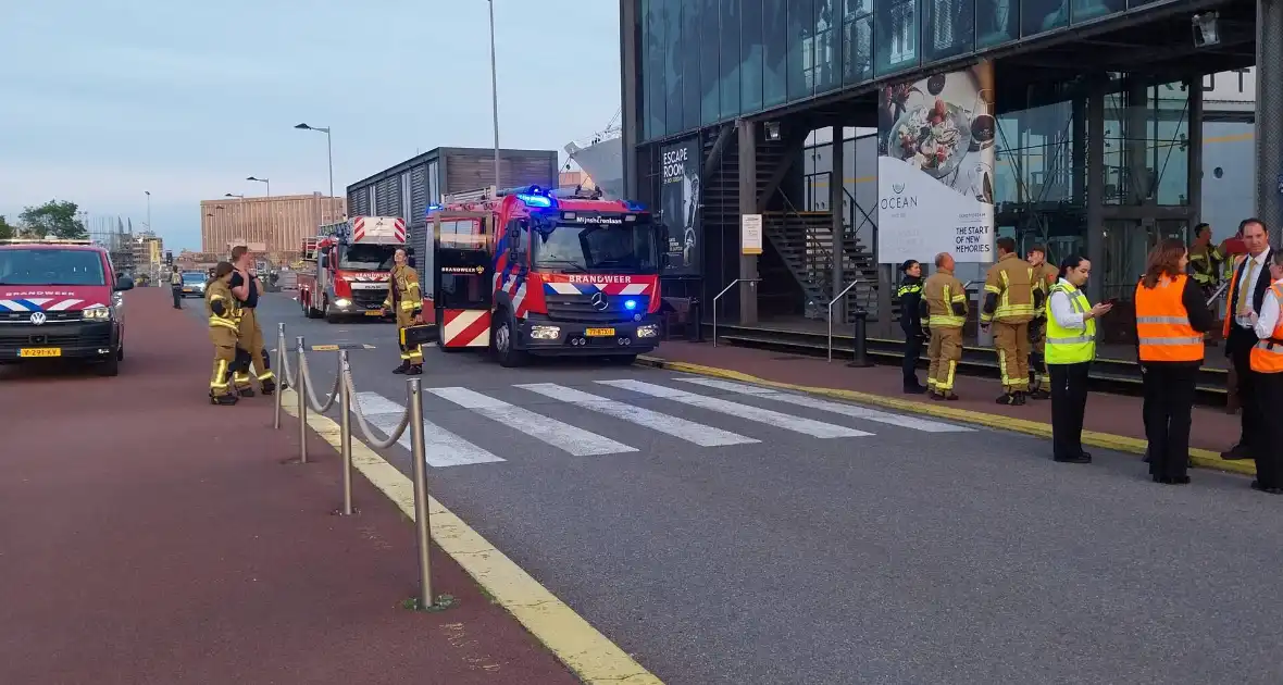 Sprinklerinstallatie activeert bij brand - Foto 6