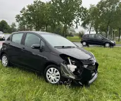 Ongeval tussen vrachtwagen en auto veroorzaakt verkeershinder