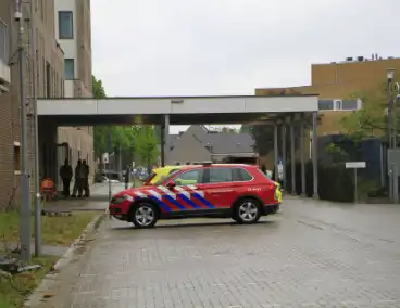Brandweer met spoed naar ziekenhuis voor incident